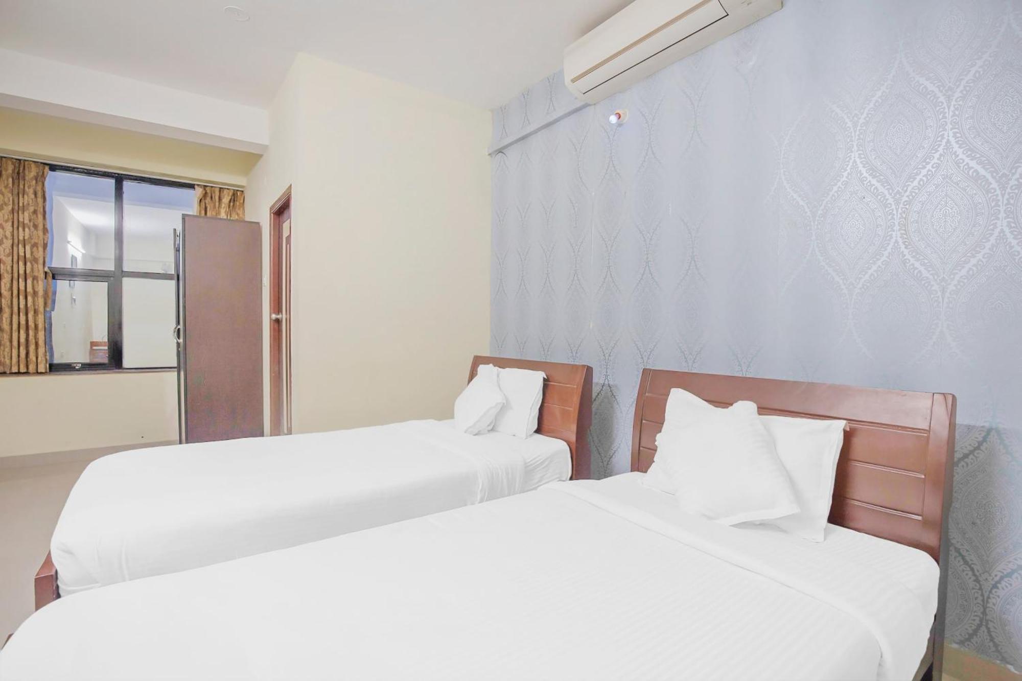 Super Hotel O Kelambakkam Kelambākkam Exterior foto